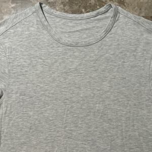 Lululemon Shirt Mens Large Grey 5 Year Basic Tee Short Sleeve Stretch Gym Yoga